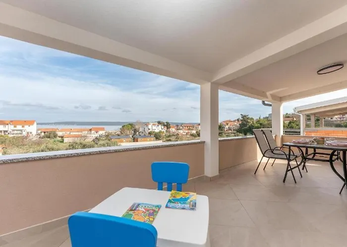 Emine Вилла Banj